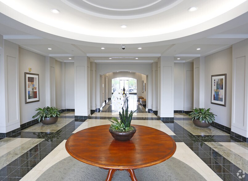 3530 Toringdon Way, Charlotte, NC à louer - Hall d’entrée – Image 2 sur 9