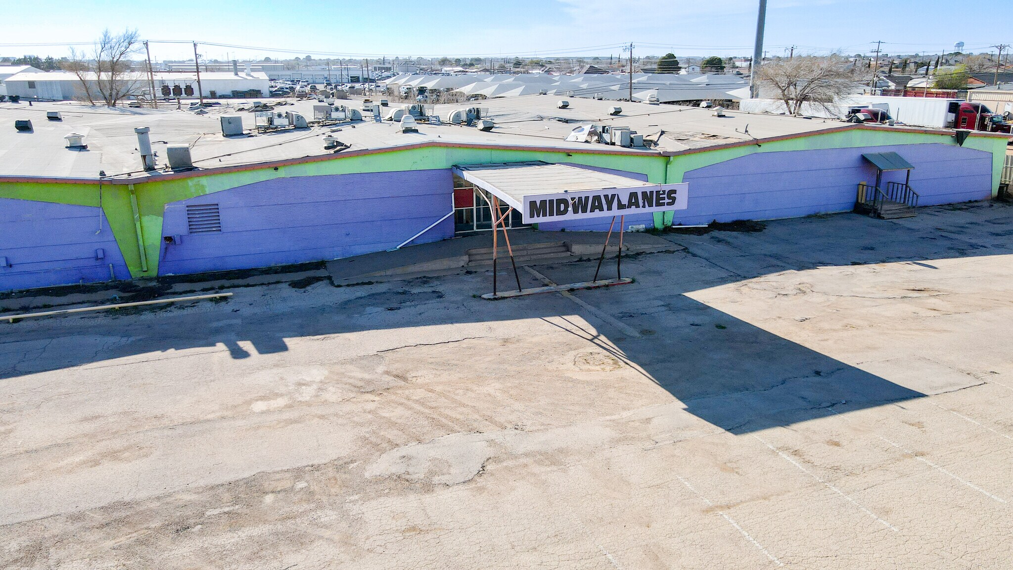 3920 W Wall St, Midland, TX à louer Photo principale– Image 1 sur 45