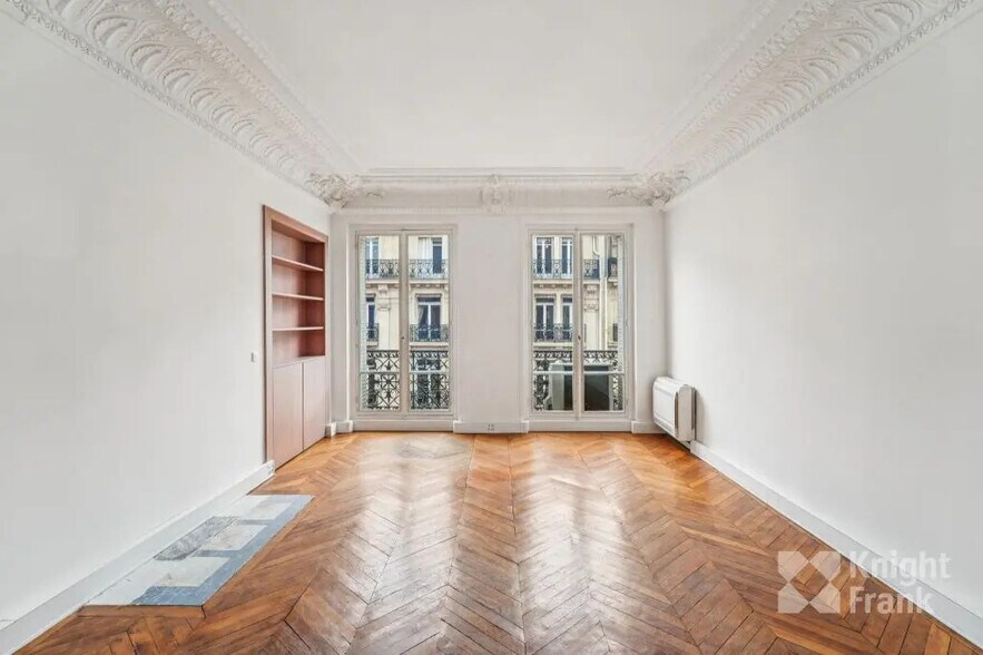 28 Rue Marbeuf, Paris à vendre - Photo de l’immeuble – Image 1 sur 1