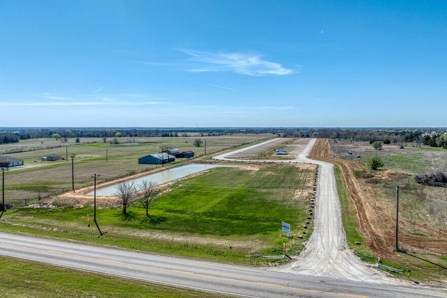 21847 FM 901, Gordonville, TX à vendre - Photo de l’immeuble – Image 2 sur 17