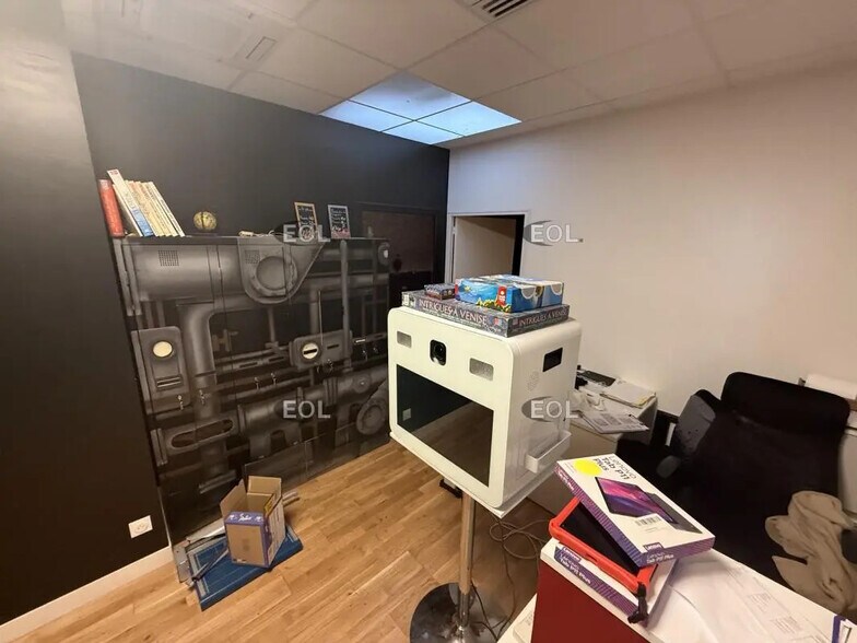 Bureau dans Champigny-sur-Marne à vendre - Photo de l’immeuble – Image 3 sur 7