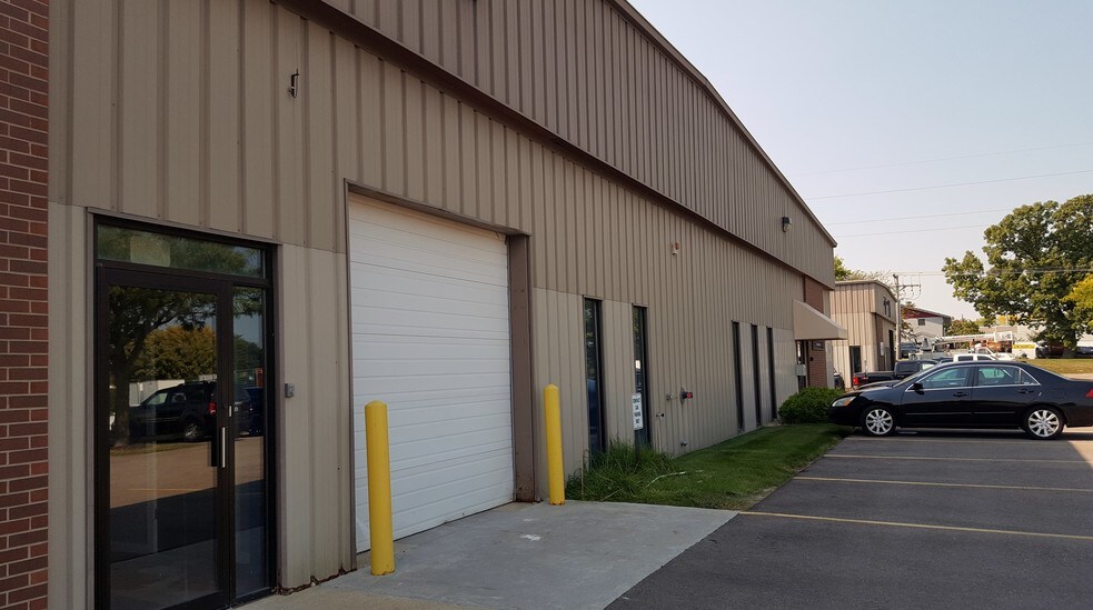 8447-8475 Murphy Dr, Middleton, WI à louer - Photo de l’immeuble – Image 3 sur 14