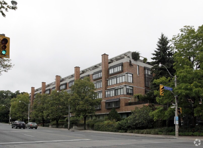 315 Avenue Rd, Toronto, ON à vendre - Photo de l’immeuble – Image 2 sur 5