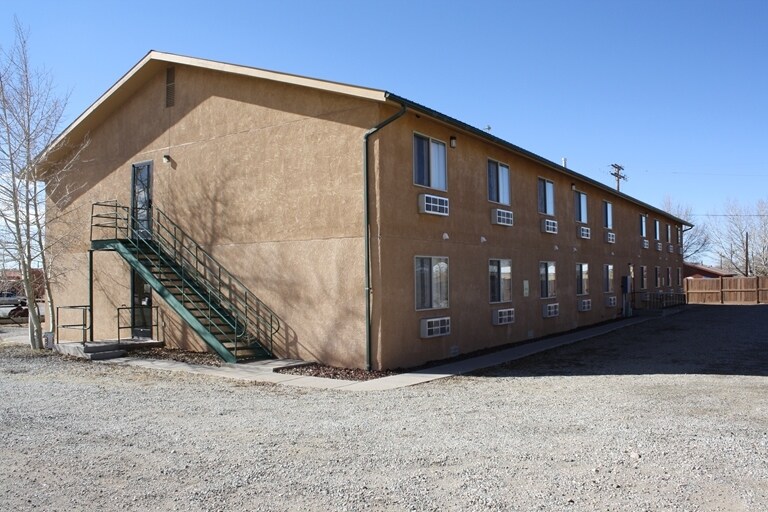 605 4th Ave, Fort Garland, CO à vendre - Photo principale – Image 1 sur 51