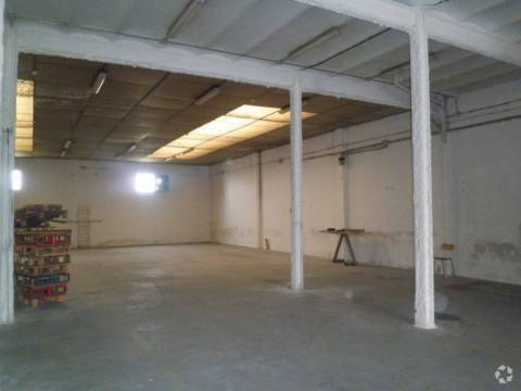 Industriel/Logistique dans Fuenlabrada, Madrid à vendre Photo de l’immeuble– Image 1 sur 12