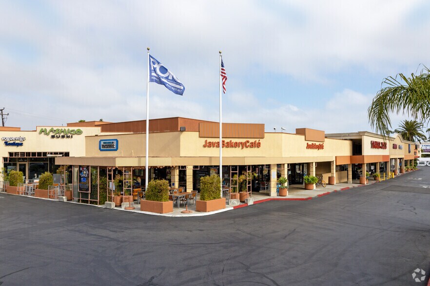 18501-18687 Main St, Huntington Beach, CA à louer - Photo principale – Image 2 sur 12