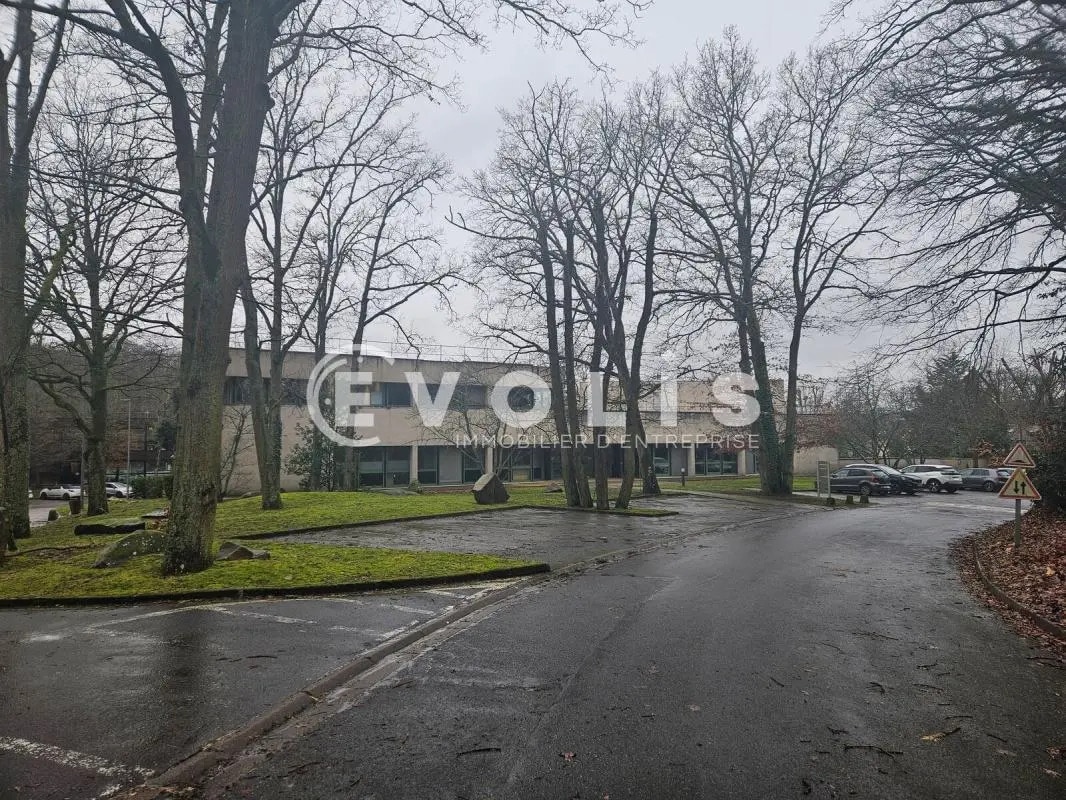Bureau dans Orsay à louer Photo de l’immeuble– Image 1 sur 28