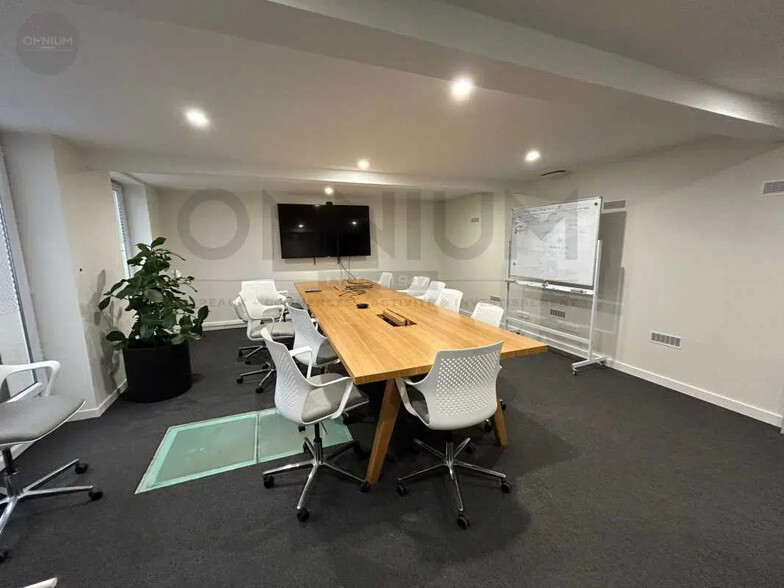 Bureau dans Lyon à louer - Photo de l’immeuble – Image 3 sur 13