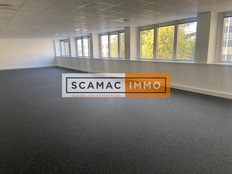 Bureau dans Vélizy-Villacoublay à louer Photo de l’immeuble– Image 1 sur 11