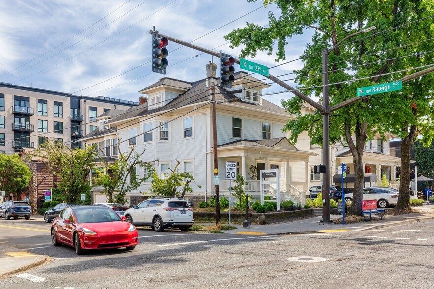 1536 NW 23rd Ave, Portland, OR à vendre - Photo de l’immeuble – Image 3 sur 16