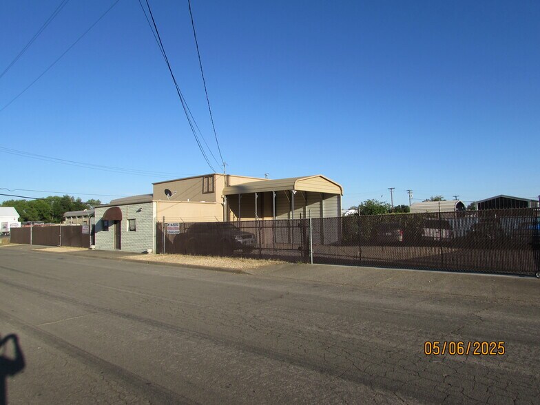 3483-3495 S Market St, Redding, CA à vendre - Photo de l’immeuble – Image 3 sur 11