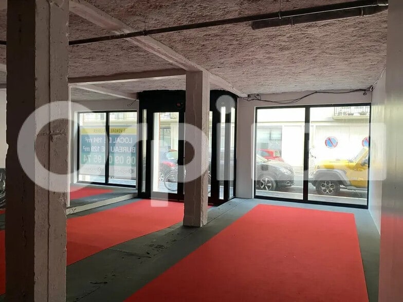 Local commercial dans Le Havre à louer - Photo de l’immeuble – Image 2 sur 7