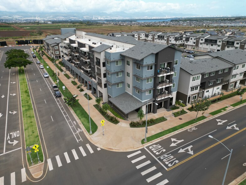 91-3575 Iwikuamoo St, Ewa Beach, HI à vendre - Photo de l’immeuble – Image 2 sur 5