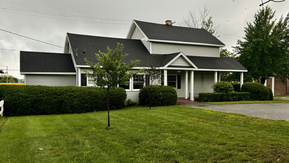 118 Stimson St, Cadillac, MI à louer - Photo de l’immeuble – Image 3 sur 21