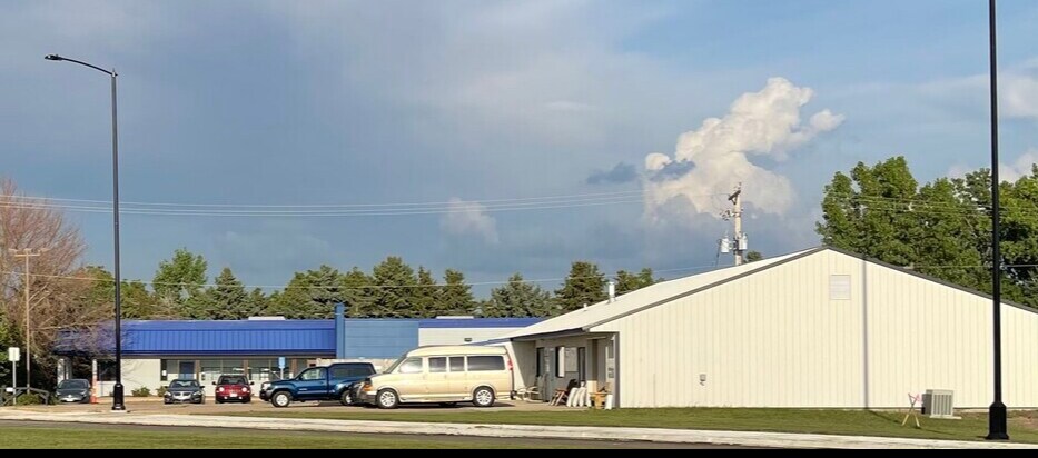 10 E Veterans Memorial Hwy, Kasson, MN à louer - Photo de l’immeuble – Image 2 sur 19