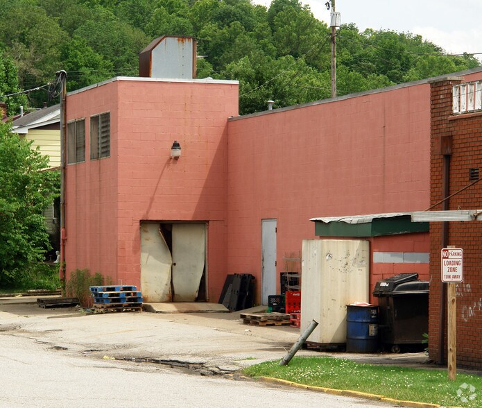 2501 1st Ave, Nitro, WV à vendre - Photo de l’immeuble – Image 3 sur 5