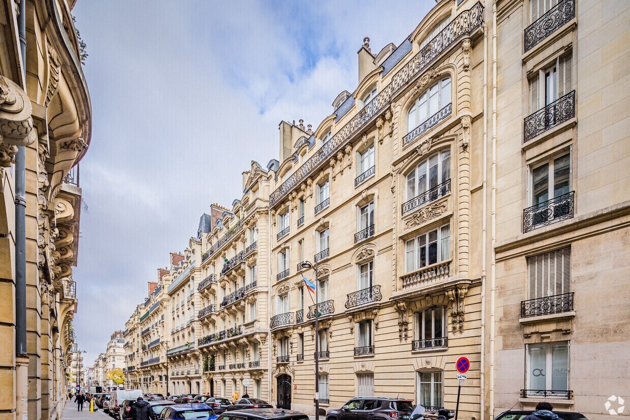10 Rue Théodule Ribot, Paris à louer Photo de l’immeuble– Image 1 sur 2