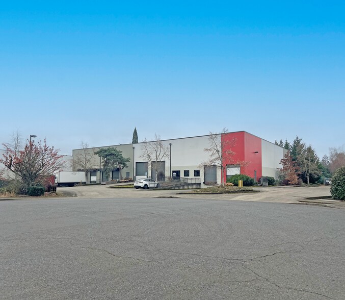 6555 Sw 110th Ct, Beaverton, OR à louer - Photo de l’immeuble – Image 1 sur 5