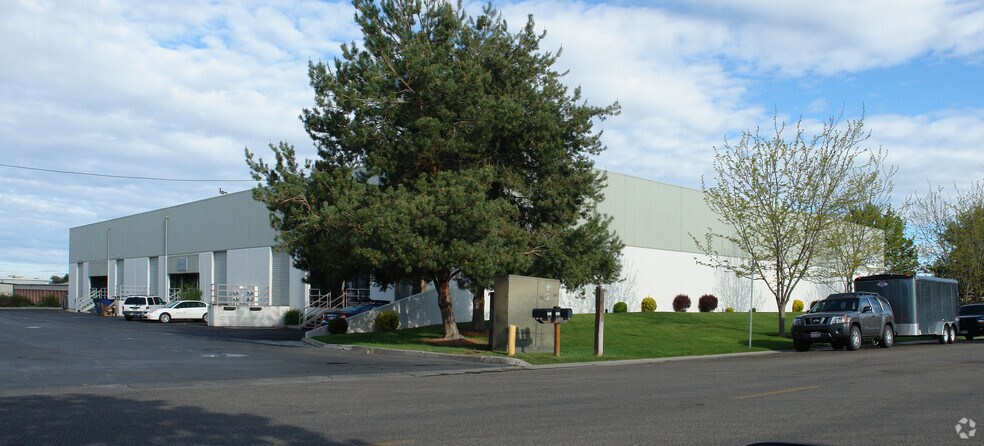 361-443 Steelhead Way, Boise, ID à louer - Photo de l’immeuble – Image 2 sur 19