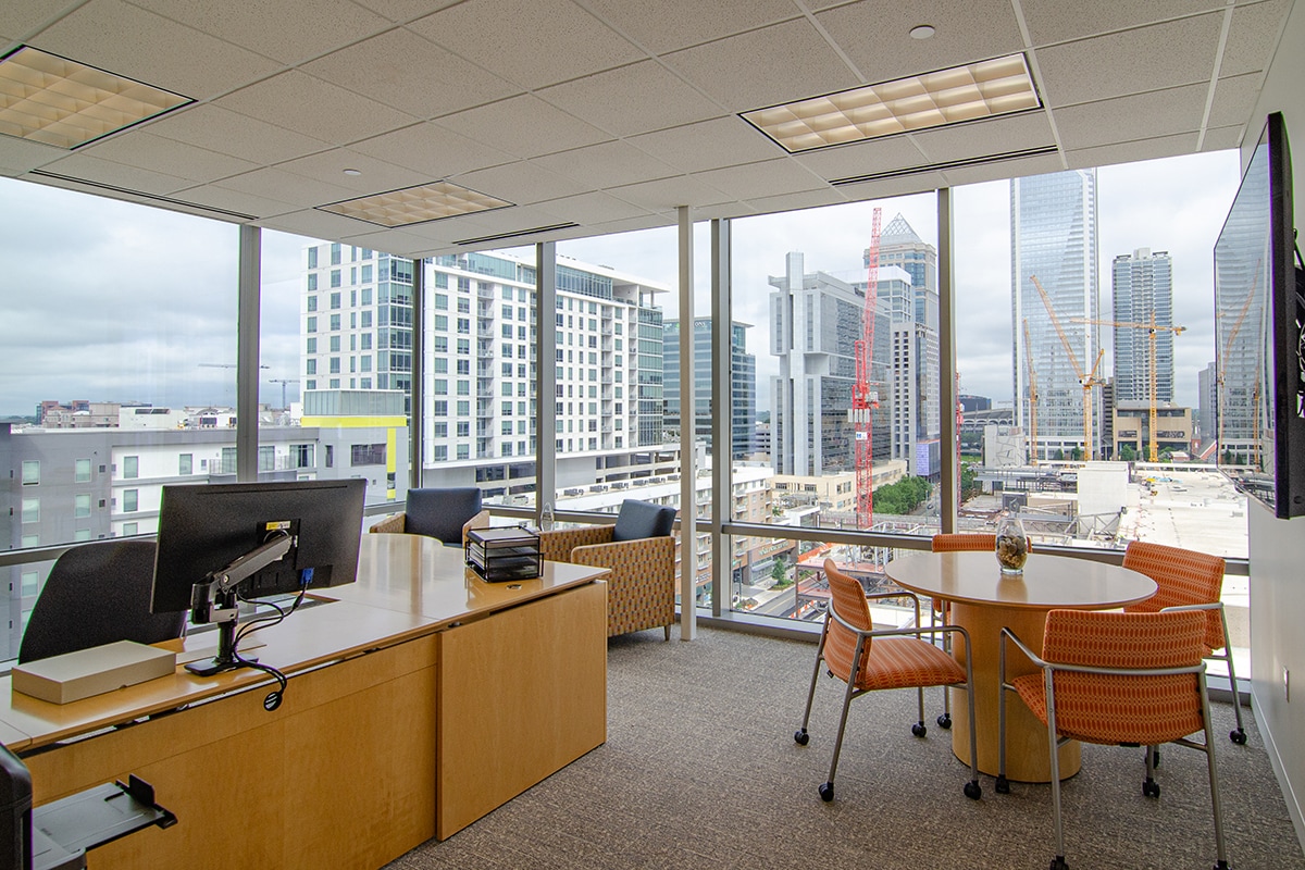 550 S Caldwell St, Charlotte, NC à louer Photo intérieure– Image 1 sur 6