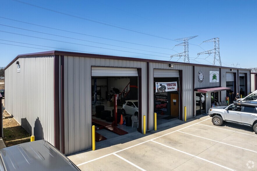 7661 Rendon Bloodworth Rd, Mansfield, TX à louer - Photo principale – Image 2 sur 13