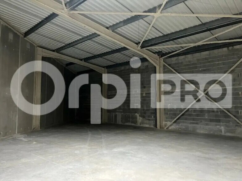 38 Rue Montcalm, La Rochelle à louer - Photo de l’immeuble – Image 3 sur 5