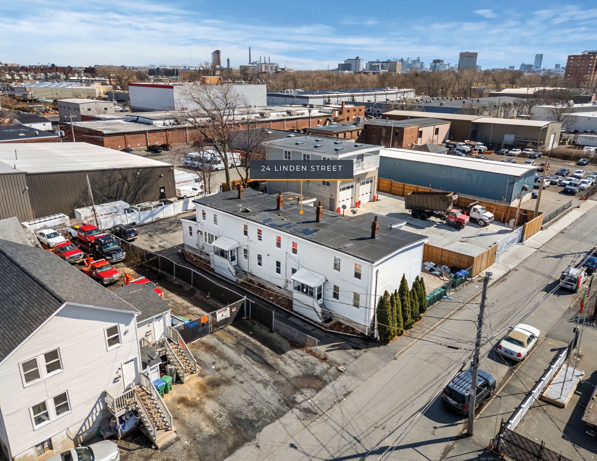 24 Linden St, Medford, MA à vendre Photo principale– Image 1 sur 18