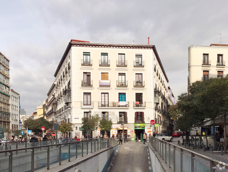 Calle de las Carretas, 33, Madrid, Madrid à louer - Photo de l’immeuble – Image 3 sur 3
