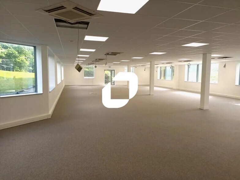 Bureau dans VILLENEUVE-D'ASCQ à louer - Photo de l’immeuble – Image 1 sur 8