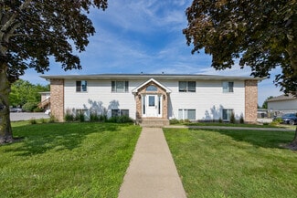 Plus de détails pour 115 Sugar Creek Ln, North Liberty, IA - Logement à vendre