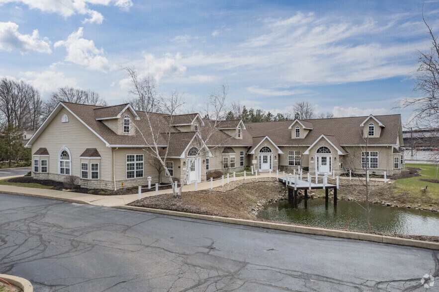 28045 Clemens Rd, Westlake, OH à louer - Photo principale – Image 1 sur 8