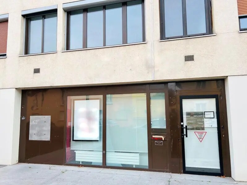 Local commercial dans Marly-le-Roi à vendre Photo de l’immeuble– Image 1 sur 20