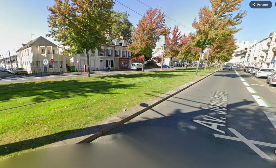 Bureau dans Le Mans à vendre - Photo de l’immeuble – Image 2 sur 4
