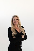 Carlyn Neuman