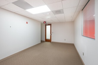 1800 Alexander Bell Dr, Reston, VA à louer Photo intérieure– Image 2 sur 5