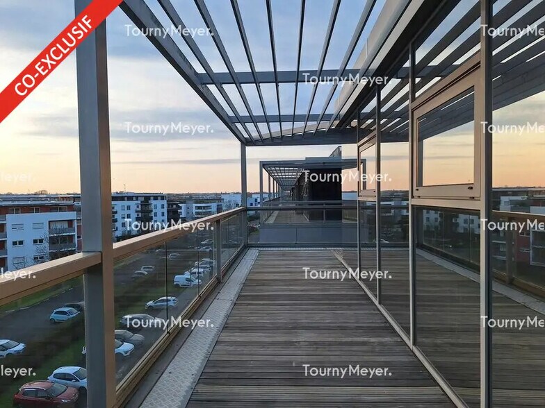 Bureau dans Bruges à vendre - Photo de l’immeuble – Image 2 sur 8