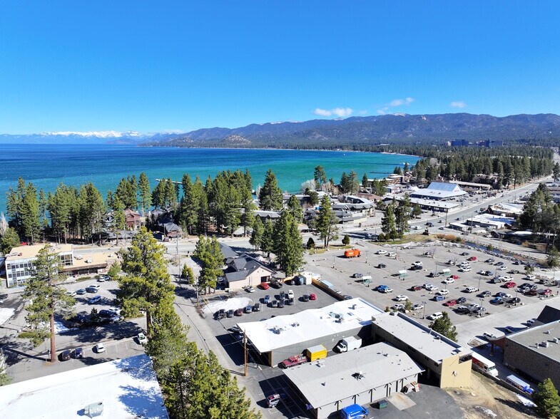 1029 Takela Dr, South Lake Tahoe, CA à louer - Photo de l’immeuble – Image 2 sur 10