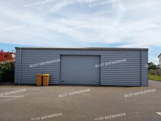 Plus de détails pour Local d'activités à louer