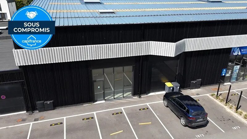 Local d'activités dans Caen à vendre Photo de l’immeuble– Image 1 sur 6