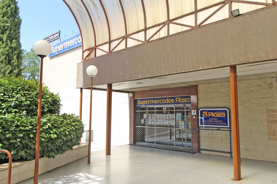 Local commercial dans Coslada, Madrid à vendre - Photo de l’immeuble – Image 3 sur 7