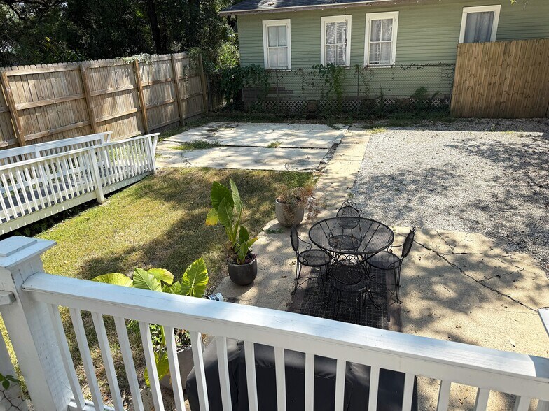 1327 Spring Hill Ave, Mobile, AL à louer - Photo de l’immeuble – Image 2 sur 9