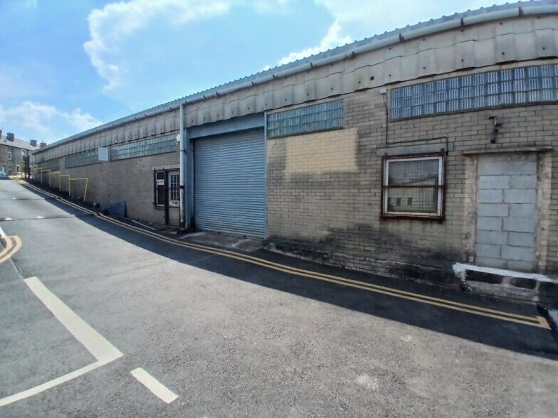 Unit 1a Simpson St, Burnley à vendre - Photo principale – Image 1 sur 7