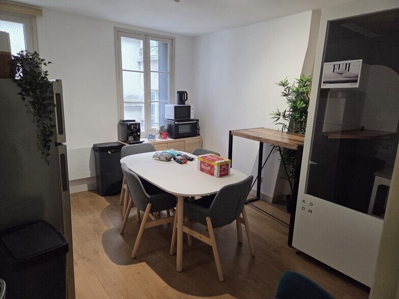 22 Boulevard De Sébastopol, Paris à louer - Photo de l’immeuble – Image 3 sur 5