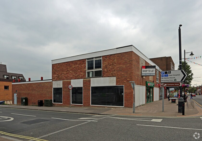 181-183 Fleet Rd, Fleet à louer - Photo de l’immeuble – Image 1 sur 6