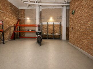 Plus de détails pour Local commercial à louer