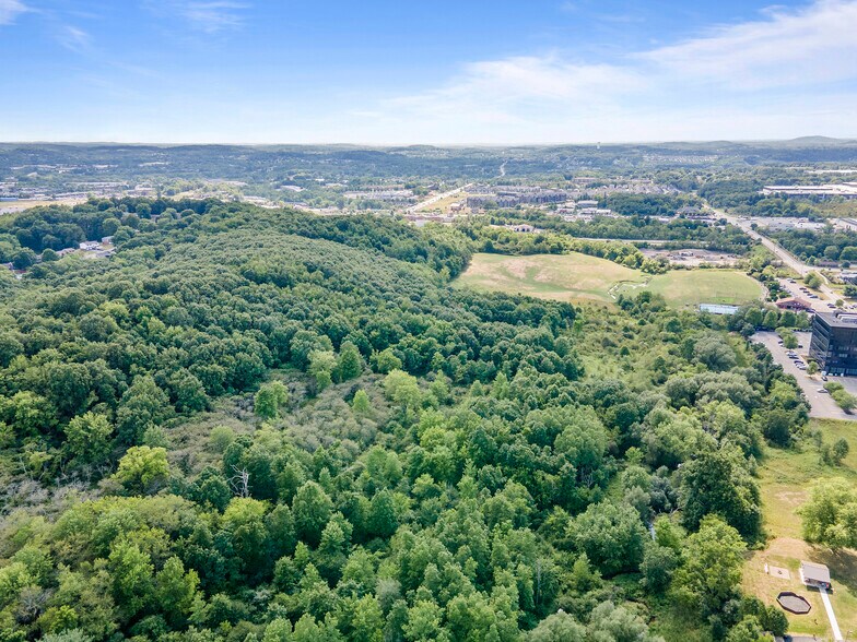8032 Rowan Rd, Cranberry Township, PA à vendre - Aérien – Image 3 sur 6