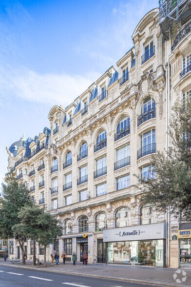 158 Ter Rue Du Temple, Paris à louer - Photo de l’immeuble – Image 2 sur 4