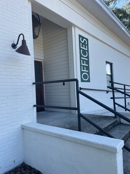 720 Magnolia Rd, Charleston, SC à louer - Photo de l’immeuble – Image 3 sur 6