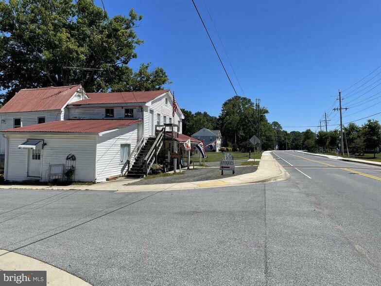 13892 Dowell Rd, Solomons, MD à vendre - Photo de l’immeuble – Image 3 sur 5