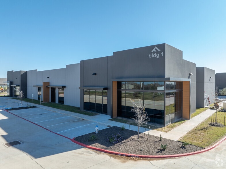 1300 Westinghouse Rd, Georgetown, TX à louer - Photo principale – Image 1 sur 12